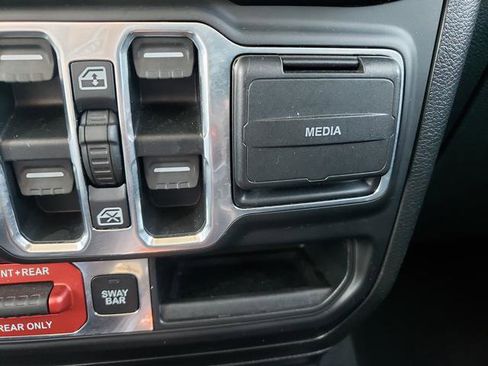 Used 2020 Jeep Wrangler Unlimited Rubicon AWD/4WD image 21