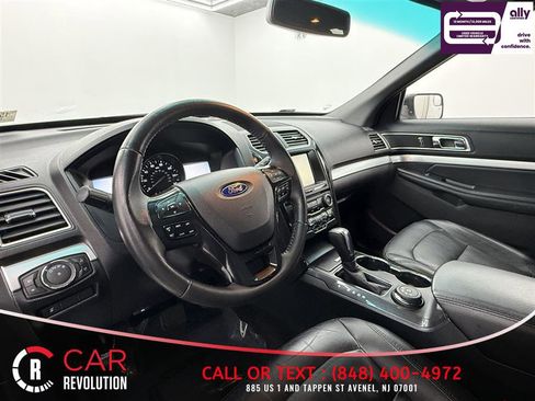 Used 2016 Ford Explorer XLT w/ Equipment Group 202A image 17