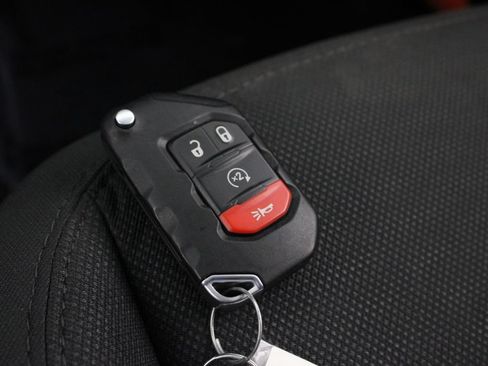 Used 2020 Jeep Wrangler Unlimited Sport S AWD/4WD image 31
