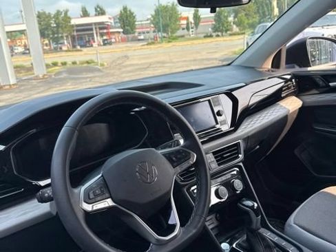 Used 2024 Volkswagen Taos S FWD image 18