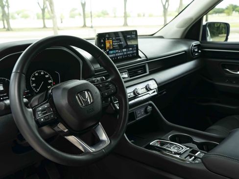 Used 2024 Honda Pilot EX-L image 16