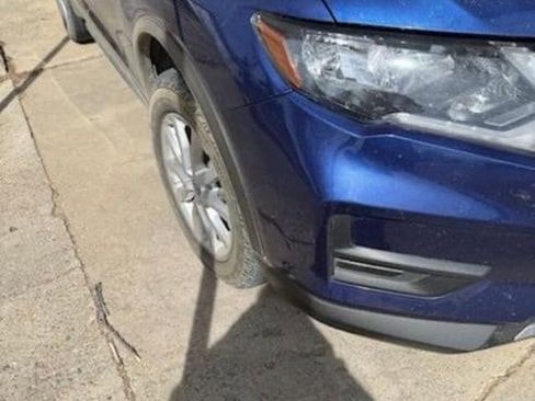 Used 2020 Nissan Rogue SV image 6