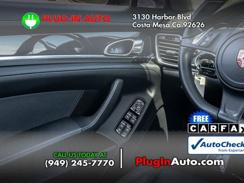 Used 2014 Porsche Panamera RWD image 15