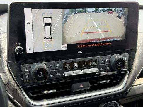 Certified 2024 Toyota Grand Highlander FWD image 18