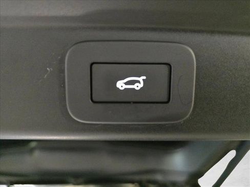 Used 2025 Land Rover Range Rover Sport Autobiography AWD/4WD image 13