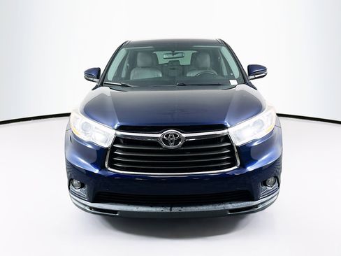 Used 2014 Toyota Highlander Plus image 2