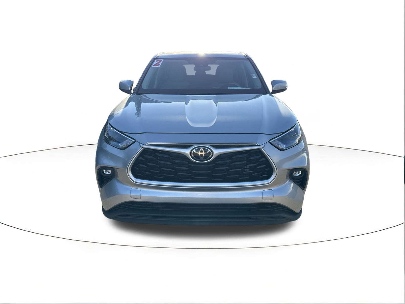 Used 2022 Toyota Highlander LE FWD image 8