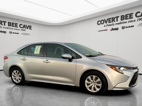 Used 2023 Toyota Corolla LE image 13