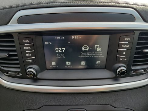 Used 2020 Kia Sorento LX image 31