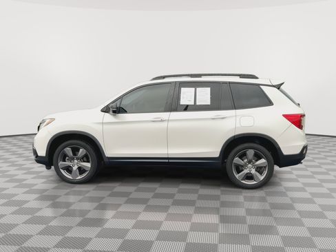 Used 2021 Honda Passport Touring image 5
