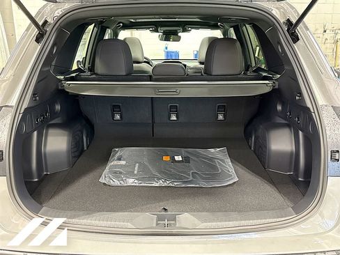 New 2026 Subaru Forester Premium AWD/4WD image 26