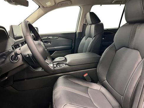 New 2025 Honda Pilot EX-L image 12