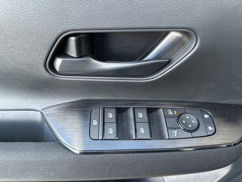 New 2026 Nissan Kicks S image 8