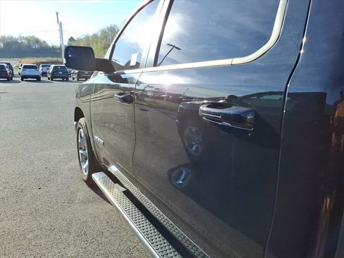 Used 2022 RAM 1500 Big Horn AWD/4WD image 11