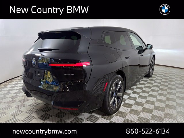 Used 2023 BMW iX xDrive50 w/ Sport Package AWD/4WD image 7