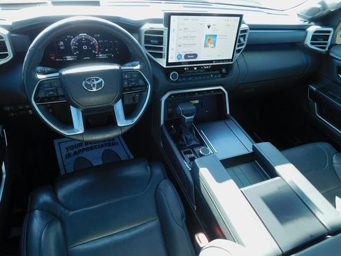 Used 2023 Toyota Tundra Platinum image 9