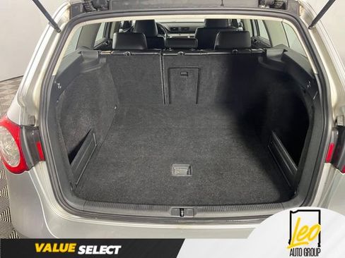 Used 2010 Volkswagen Passat Komfort FWD image 10