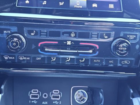 New 2025 Jeep Grand Cherokee L Altitude image 13