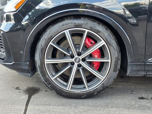 Used 2022 Audi SQ7 Prestige w/ Prestige Package AWD/4WD image 4