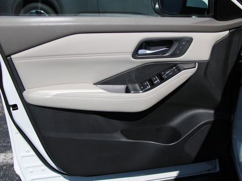 Certified 2023 Nissan Rogue SL AWD/4WD image 15