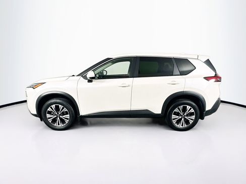 Used 2023 Nissan Rogue SV image 4
