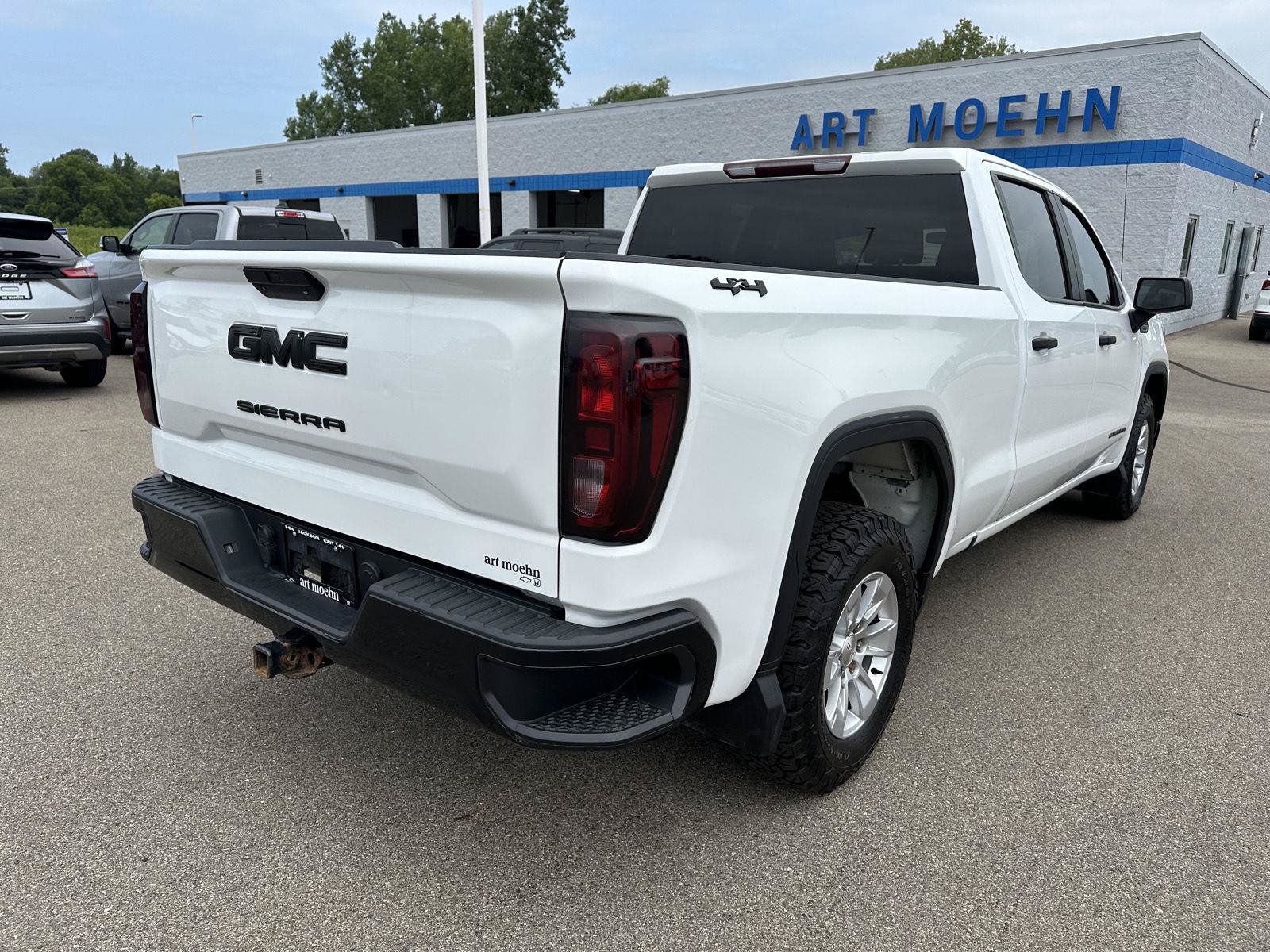 Used 2019 GMC Sierra 1500 4x4 Crew Cab w/ Convenience Package image 8