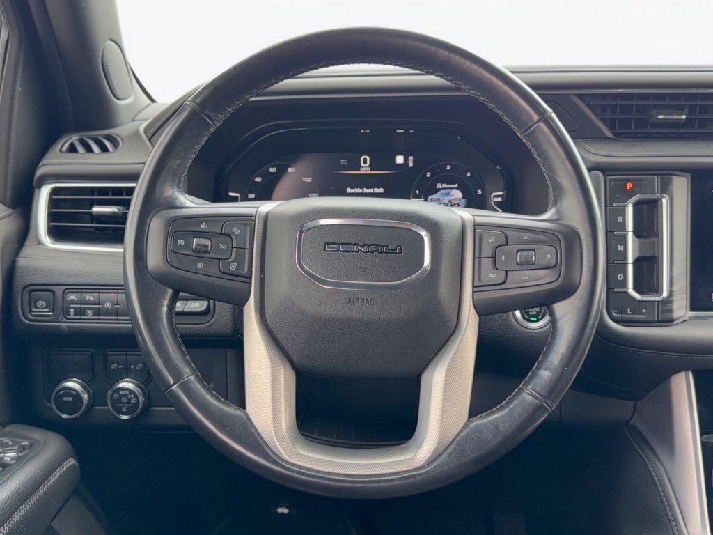 Used 2023 GMC Yukon Denali RWD image 10