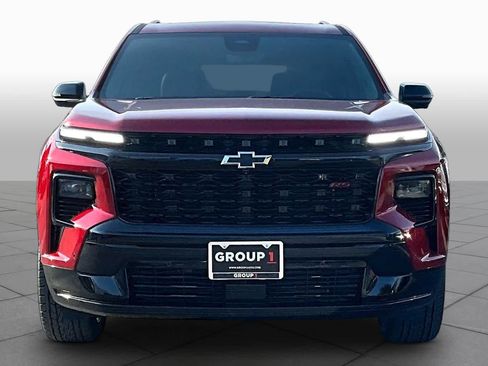 Used 2025 Chevrolet Traverse RS w/ LPO, Floor Liner Package AWD/4WD image 4
