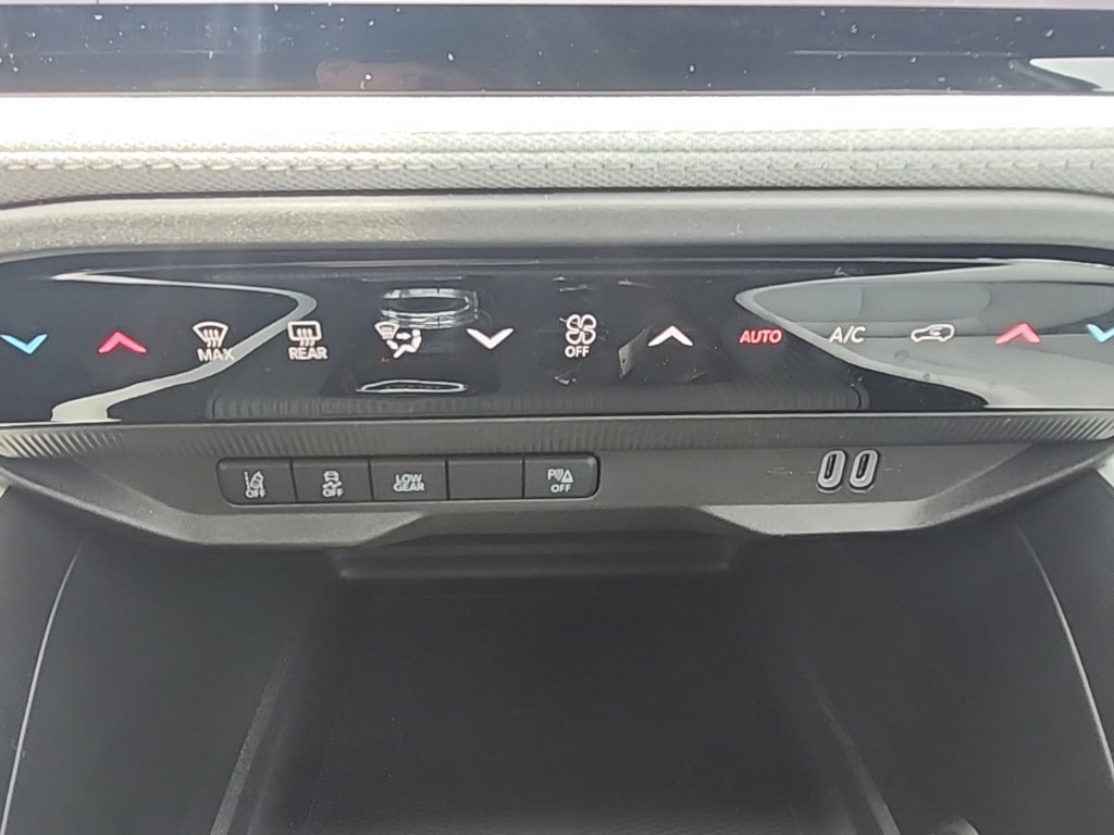New 2026 Jeep Cherokee Laredo AWD/4WD image 5