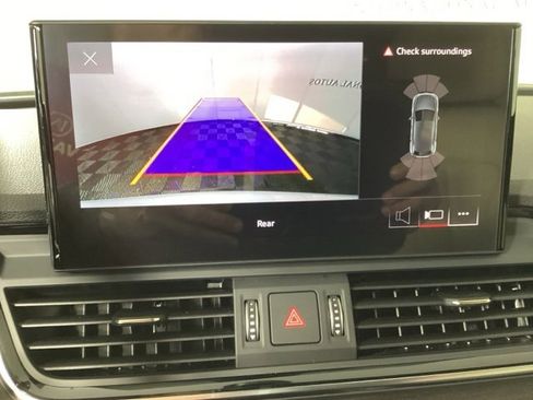 Used 2023 Audi Q5 2.0T Premium w/ Convenience Package image 23