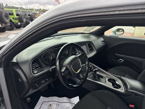 Used 2022 Dodge Challenger GT RWD image 14