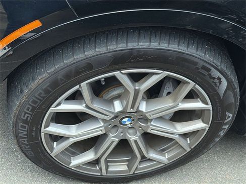 Used 2020 BMW X7 xDrive40i w/ Cold Weather Package image 10