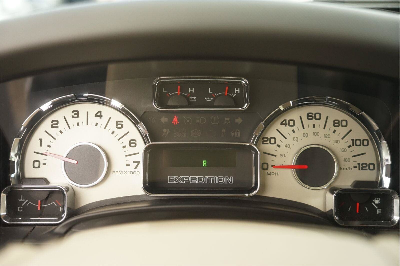 Used 2013 Ford Expedition XLT RWD image 25