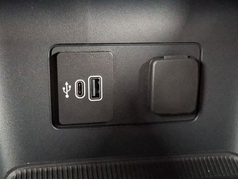 New 2026 Ford Explorer ST-Line w/ ST-Line Street Pack image 18