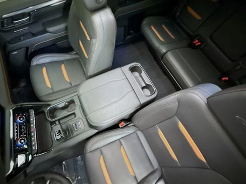 Used 2024 GMC Sierra 1500 AT4 w/ Technology Package image 26