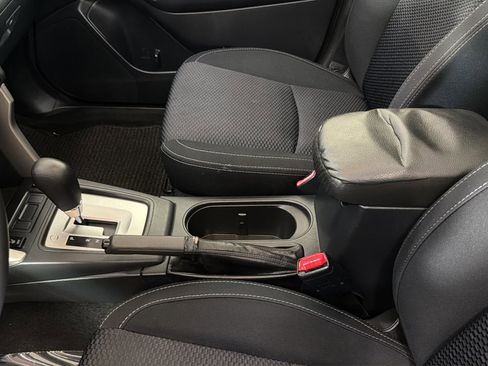 Used 2016 Subaru Forester 2.5i Premium w/ All-Weather Package AWD/4WD image 26