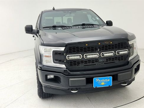 Used 2018 Ford F150 Platinum w/ Equipment Group 701A Luxury image 9