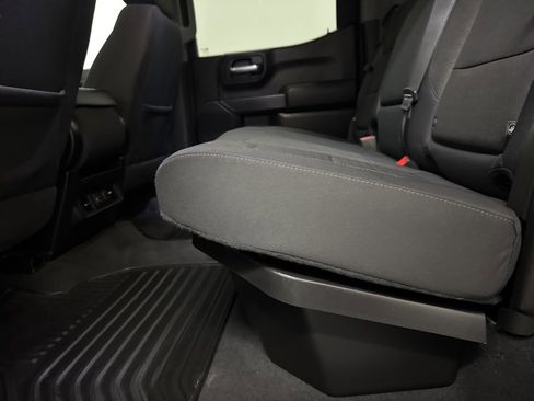 Used 2019 Chevrolet Silverado 1500 LT w/ All-Star Edition image 48