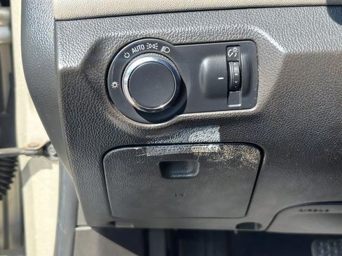 Used 2013 Chevrolet Cruze LS FWD image 26