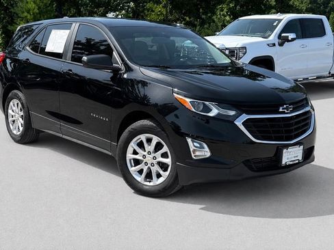 Used 2020 Chevrolet Equinox LS FWD image 1