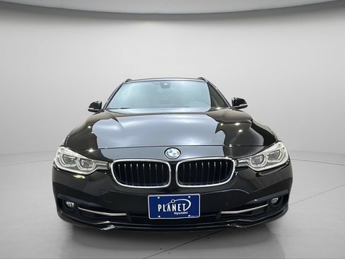 Used 2017 BMW 330i xDrive Wagon AWD/4WD image 5