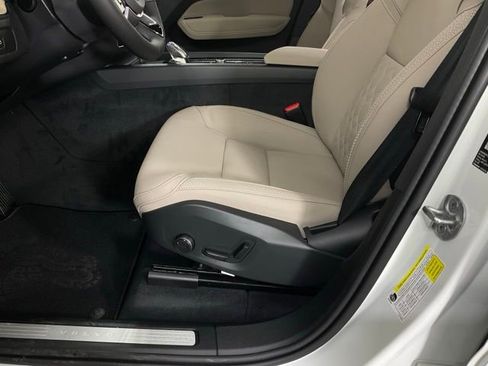 New 2026 Volvo XC60 B5 Plus w/ Protection Package Premier image 27