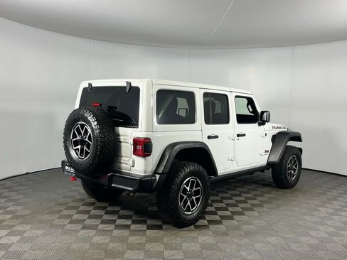 Certified 2025 Jeep Wrangler Unlimited Rubicon image 5