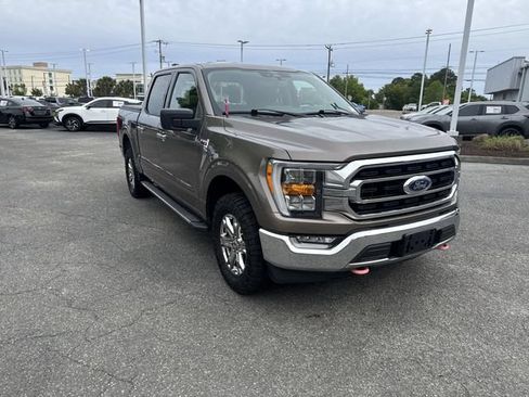 Used 2021 Ford F150 XLT w/ Equipment Group 302A High AWD/4WD image 3