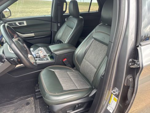 Used 2023 Ford Explorer Timberline image 17