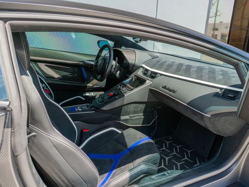 Used 2019 Lamborghini Aventador SVJ AWD/4WD image 60