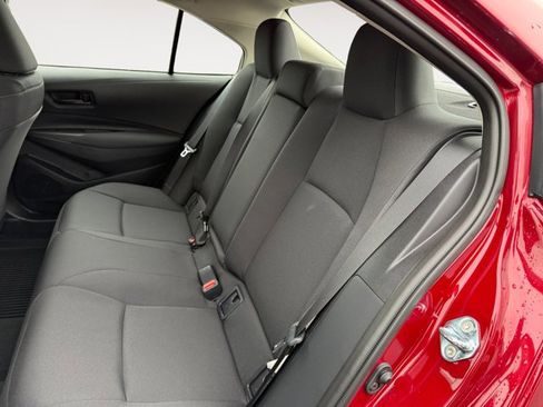 Used 2025 Toyota Corolla LE image 15