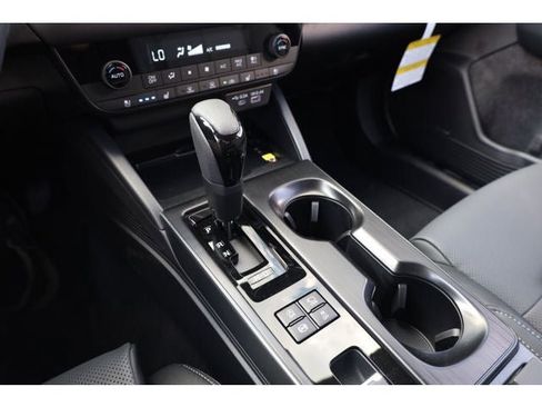 New 2026 Subaru Outback Touring AWD/4WD image 40