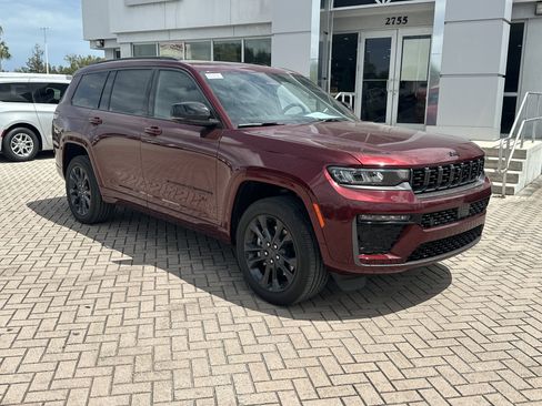 New 2026 Jeep Grand Cherokee L Limited AWD/4WD image 5