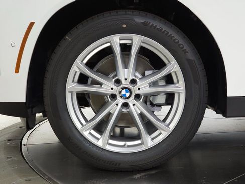 Used 2025 BMW X3 xDrive30i image 8